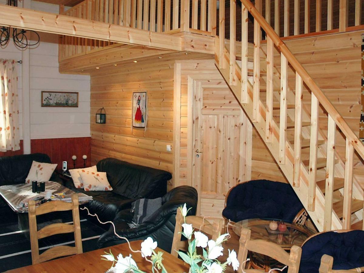 Three-Bedroom Holiday Home In Isfjorden Torvik 外观 照片